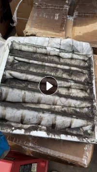 化纤厂出售拆解下来的废滤布，有带白油，当黑料，燃烧料处理，现货5.2米一车装不满，货在江苏宿迁