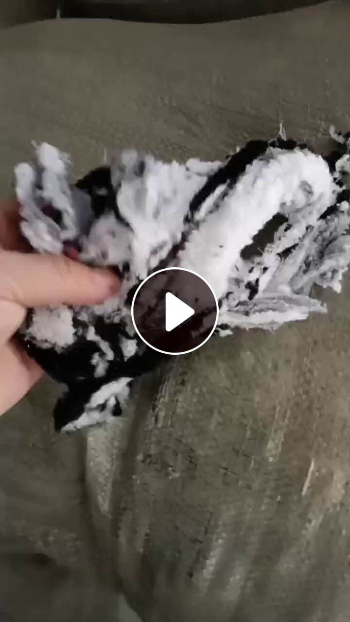 长期出售摇粒绒边角料拉丝料，服装厂下来的，有白色杂色，可以造粒用，每个月有20吨左右，厂在山东枣庄