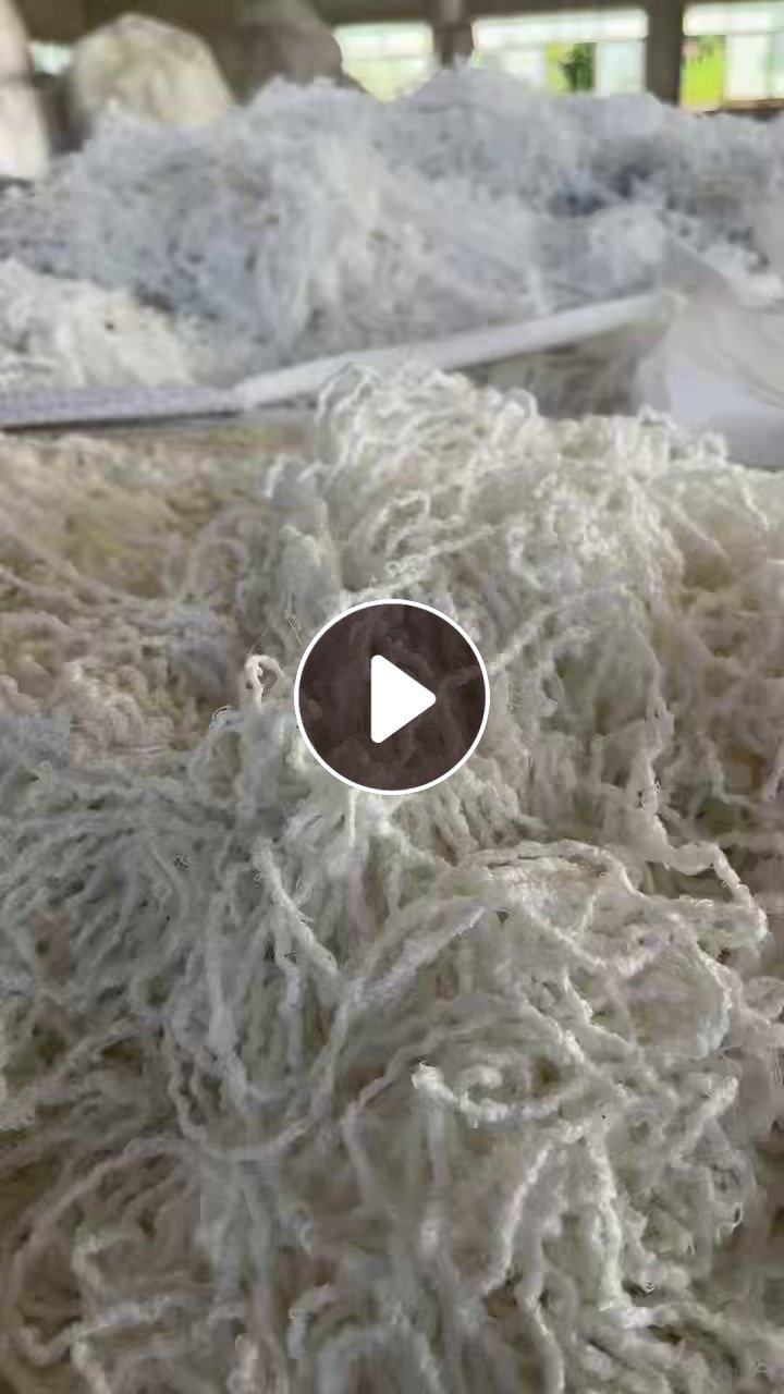 长期出售锦纶水丝，锦纶废丝，都是晒干的，月供200吨，货在湖北黄冈