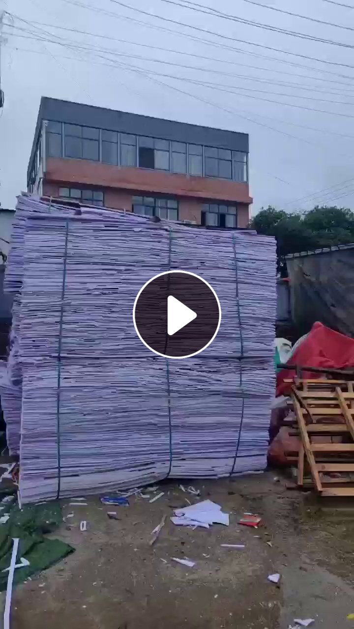 出售大白PVC发泡板废料，现货10吨左右，也有彩色广告板