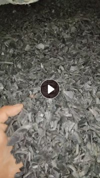 长期出售PVC电缆皮破碎料，有黑色和杂色两种，清洗甩干除铁，现货一车，可造粒
