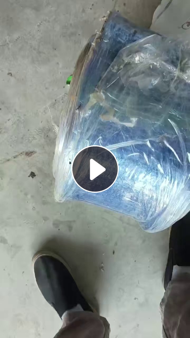 出售PVC复合胶水膜废料，单层的，现货5吨左右