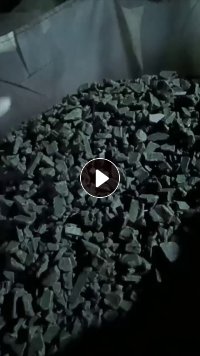 出售黑色水果筐破碎料，过16筛网，现货20几吨