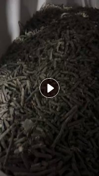 长期大量出售毛毛虫颗粒，灰分15个点，水分9个点，月供500吨