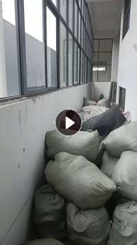 出售PVC汽车革的边角料，现货8吨