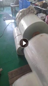 长期出售透明pet复合pe膜，厚度50丝，可分离，分离有一层涂层，不带胶，现货100吨