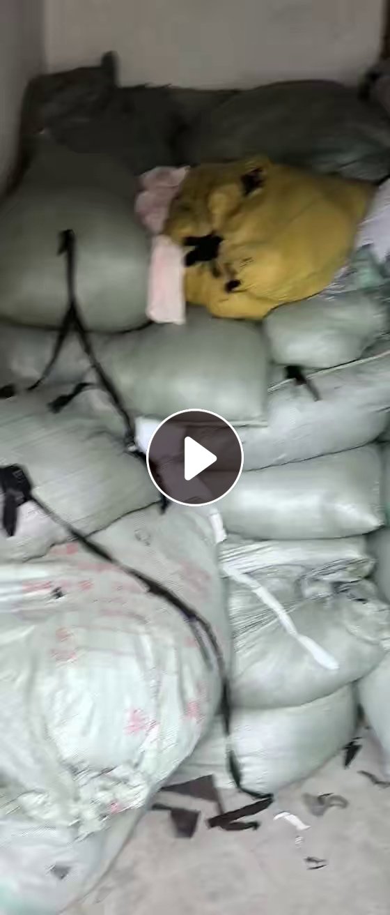 长期出售尼龙废布，锦纶废布，也有双面弹跟四面弹，有分开，现货有60吨，货在安徽马鞍山
