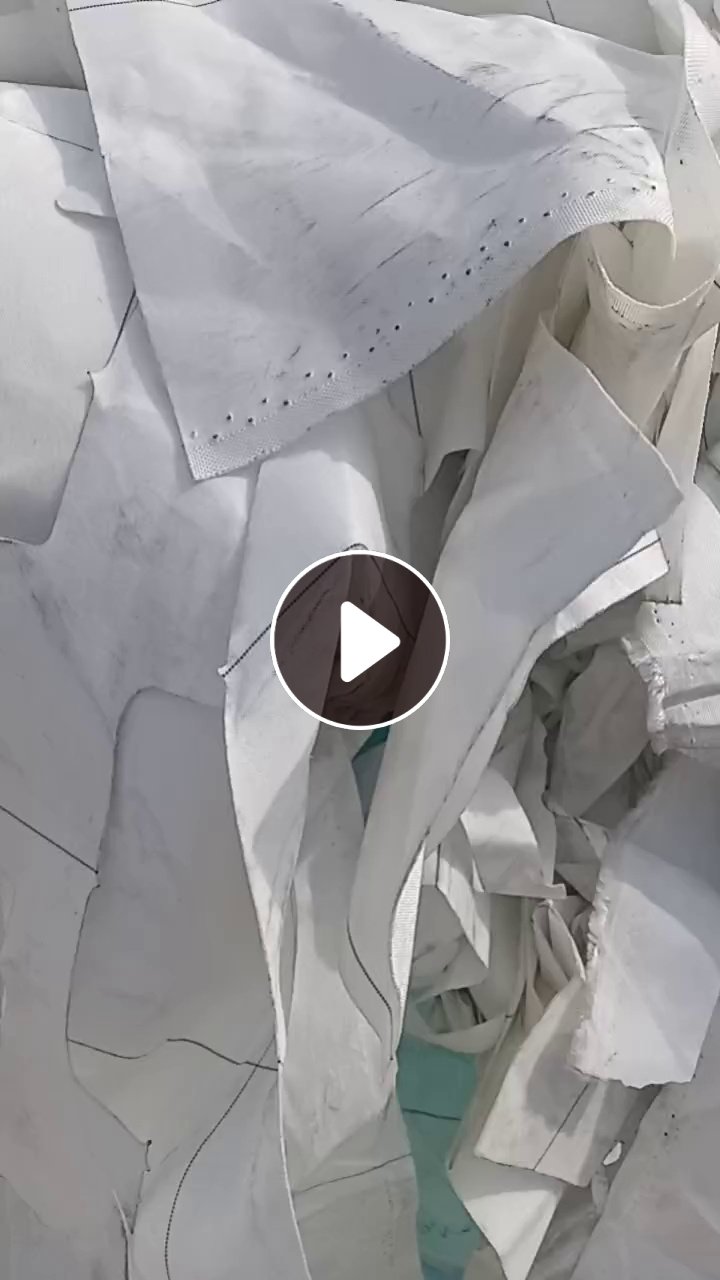 长期出售汽车拆下来的涤纶气囊布统货，涤纶气囊布边角料，货在河北沧州