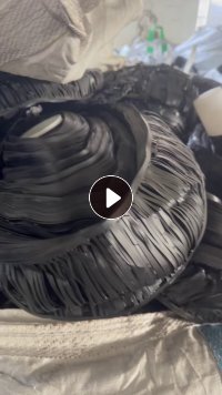 出售黑色环保阻燃pc废料，带胶，现货300吨