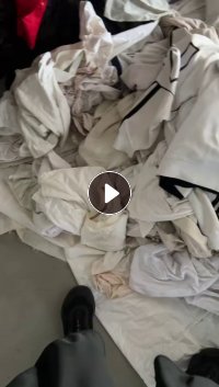 长期出售旧衣服统白，旧衣服大白，旧衣服开花料，现货十吨左右，货在山东临沂