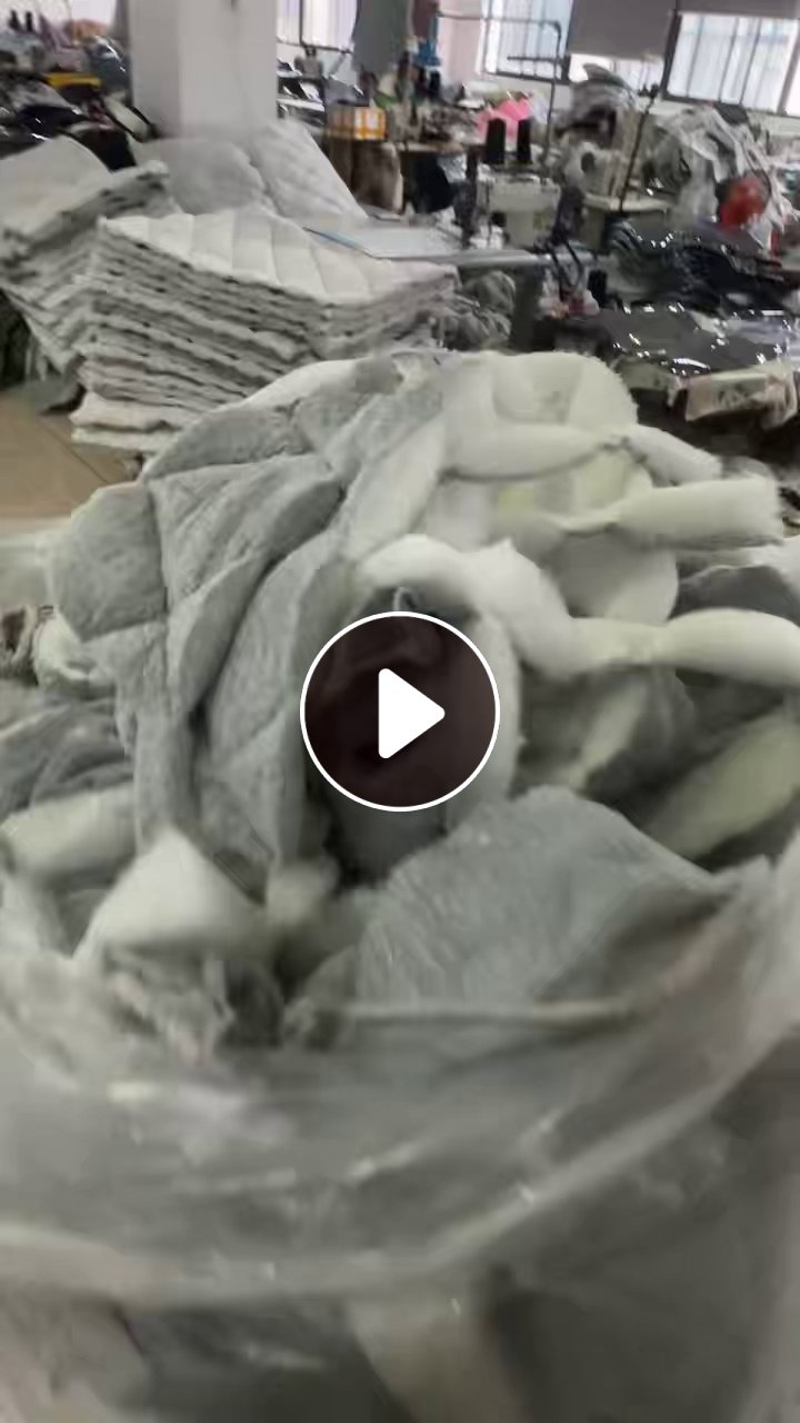 长期出售超声波边角料，丝棉边角料，里面是无胶棉，货在浙江温州