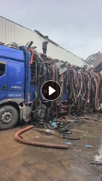 回收杂橡胶，橡胶鞋底，橡胶管，胶条等各种橡胶