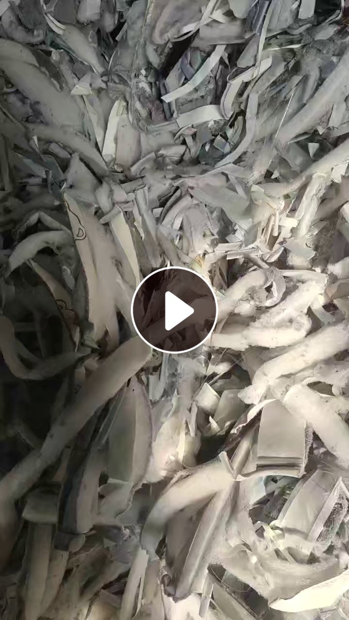 长期出售挡风被下脚料，挡风被开花料，现货13米两车，货在山东临沂