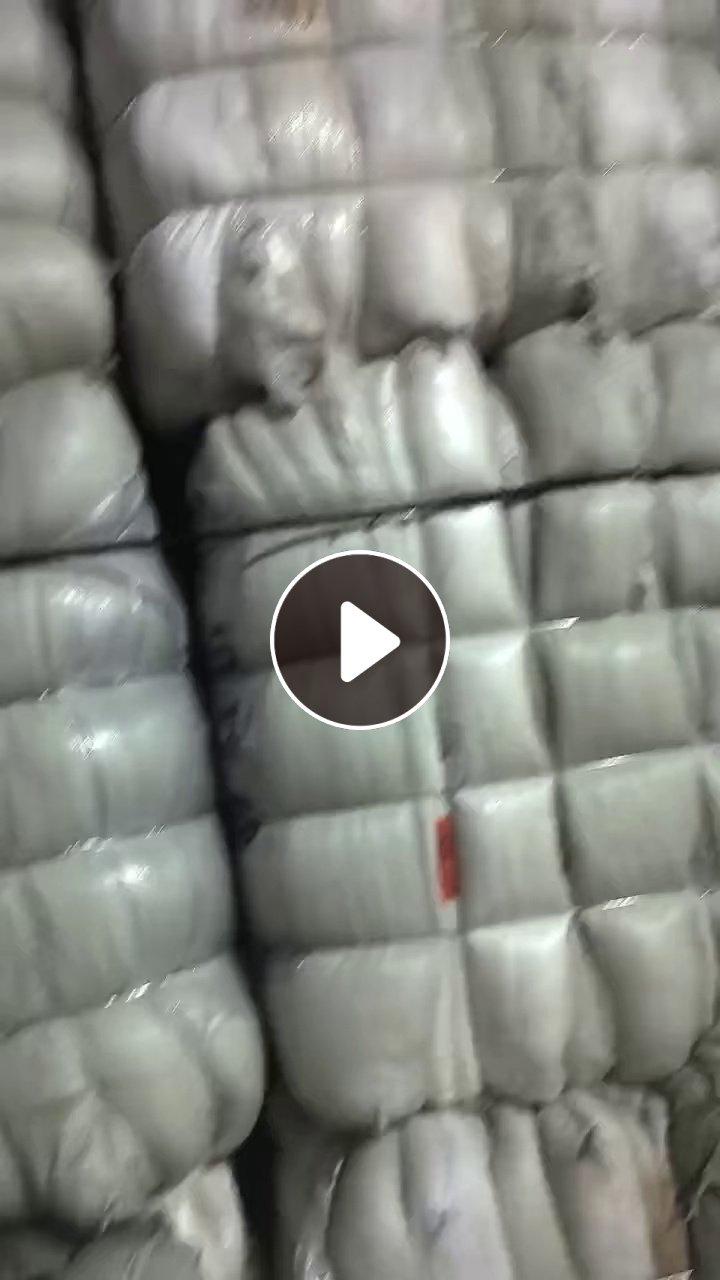 长期出售毛衣片，毛衣片下脚料，白色现货四十吨左右，货在广东汕头