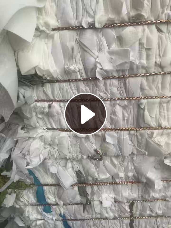 厂家大量求购白色的涤纶废布，涤纶边角料，涤纶废丝，涤纶针织布，要求纯大化，做摩擦料用