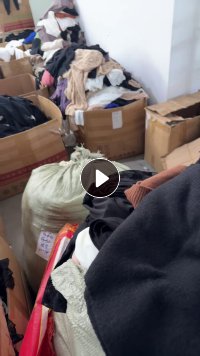 长期出售退货的毛衣，中老年女装，都是涤的，现货四五吨，货在湖南永州