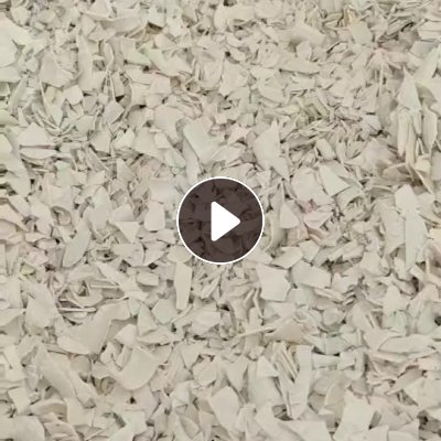 出售PVC小管破碎料，现货一挂车