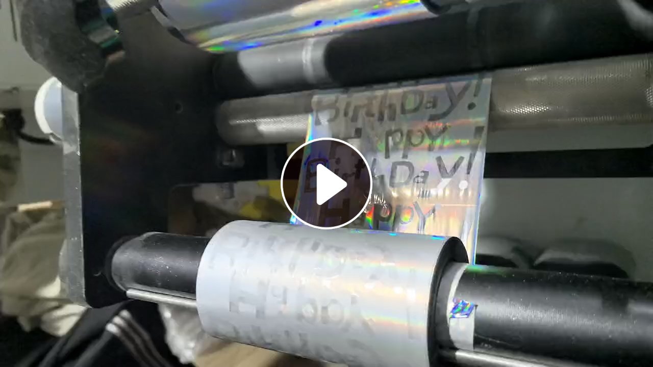 长期出售pet镭射膜废料，可以打绳用，做蛋糕下来的