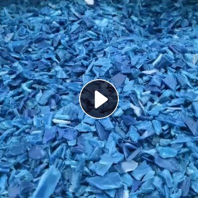 长期出售蓝桶破碎料，大蓝桶小蓝桶都有